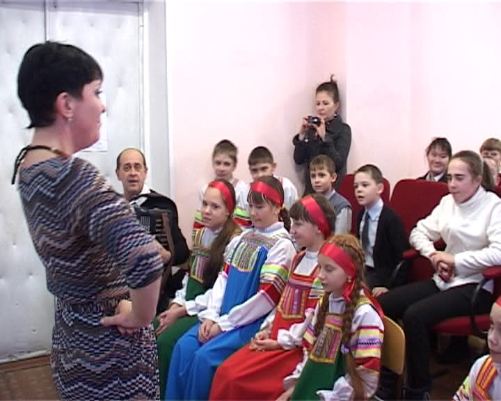 1710 KONCERT DLYA OSOBENNYH