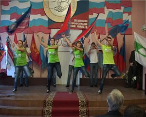 1710   PRAZDNUK PROFSOUZOV